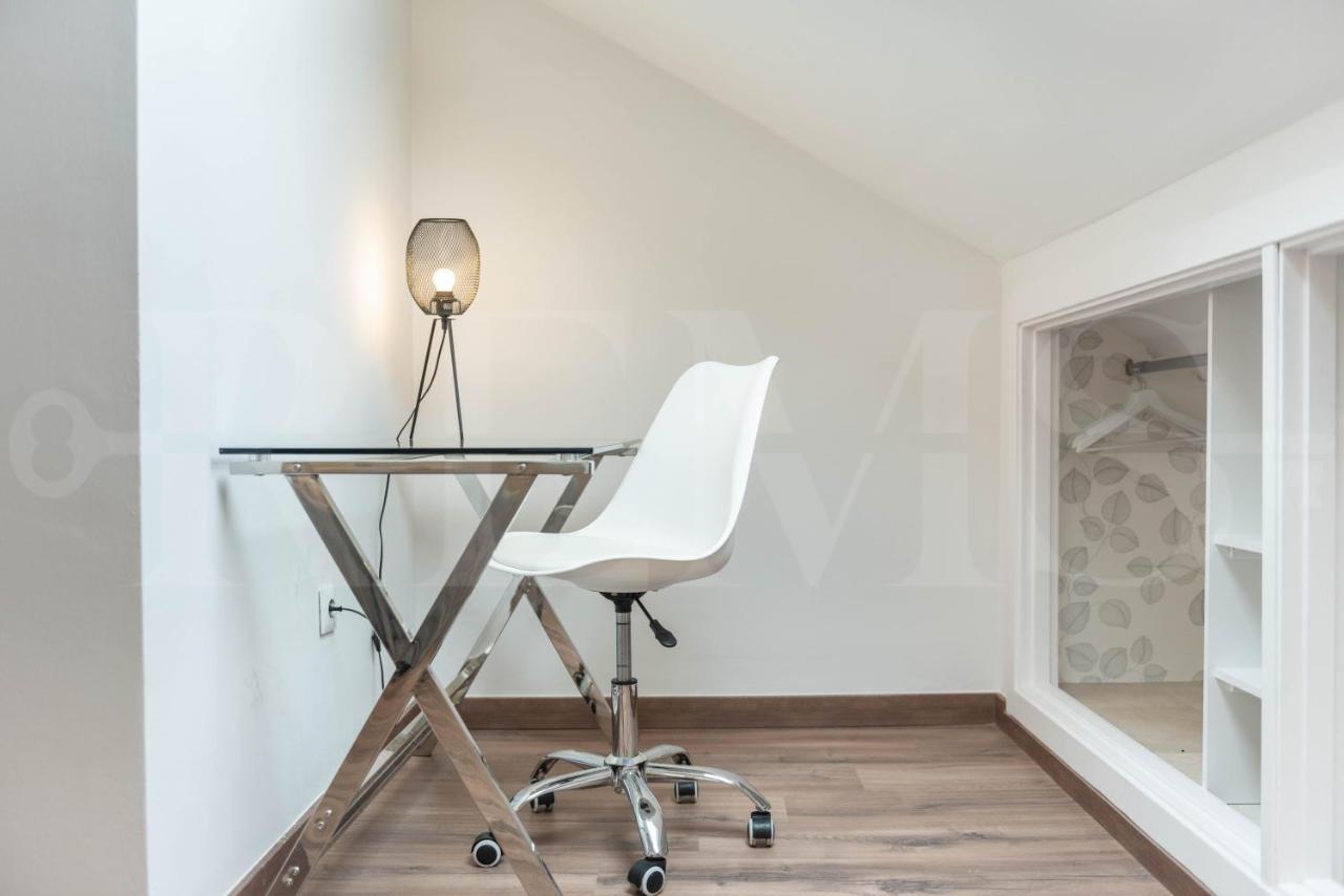 Lovely Duplex With Private Parking Near City Center By Rems Màlaga Exteriér fotografie