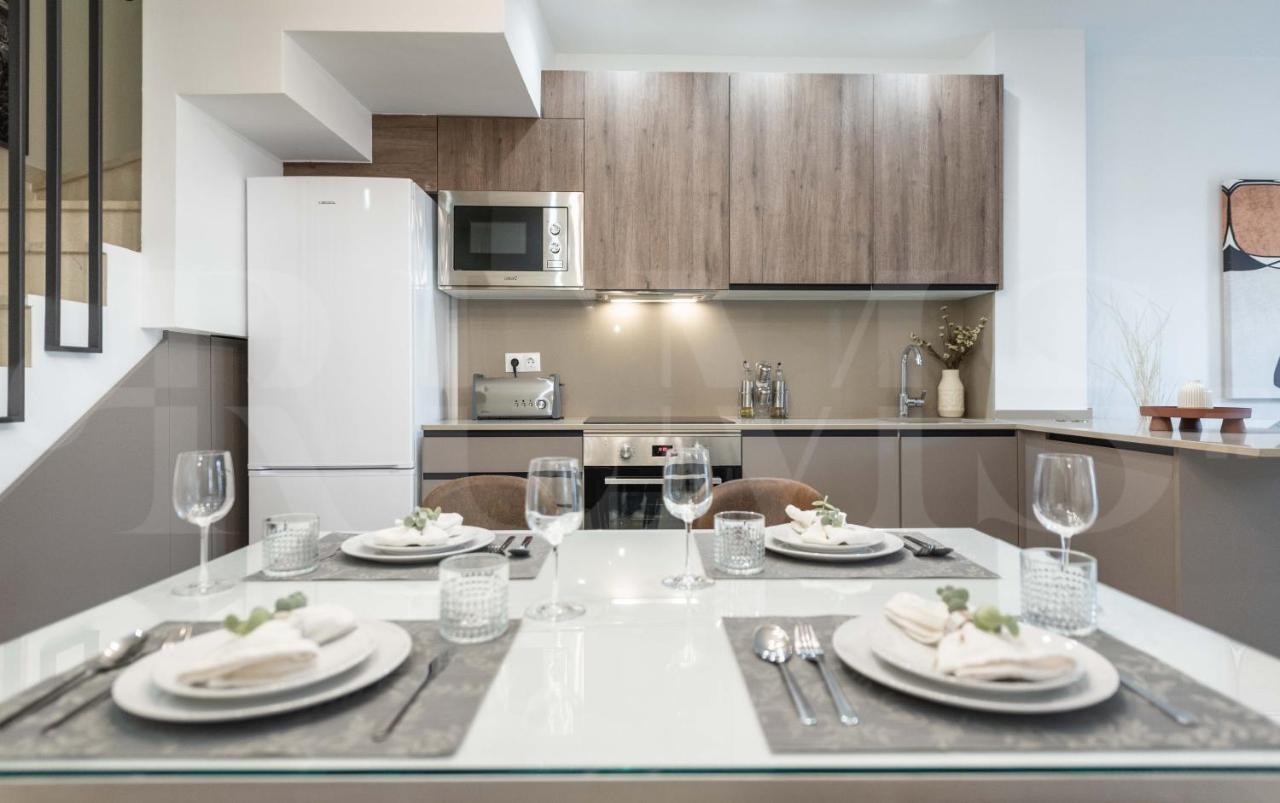Lovely Duplex With Private Parking Near City Center By Rems Màlaga Exteriér fotografie