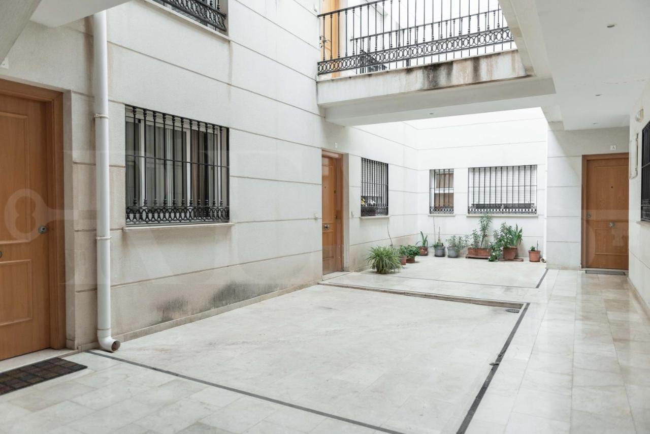 Lovely Duplex With Private Parking Near City Center By Rems Màlaga Exteriér fotografie
